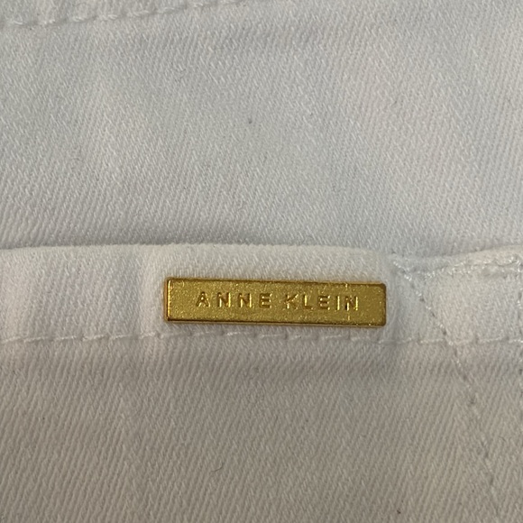 NWT Anne Klein White Jeans - Picture 5 of 9